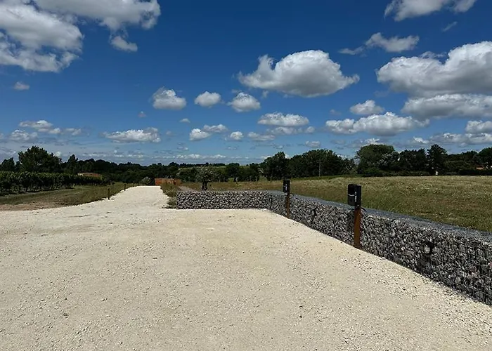 Vineyard At Chateau Puynard Lägenhet Berson